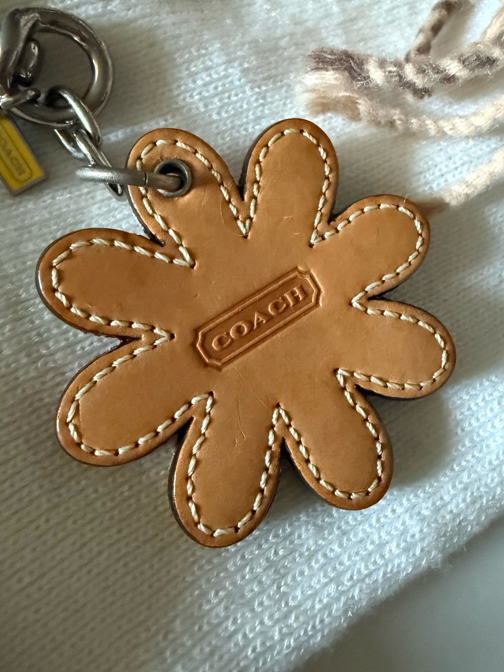 Coach Y2K vintage Daisy flower multicolor patchwork bag charm keychain - Picture 2 of 15